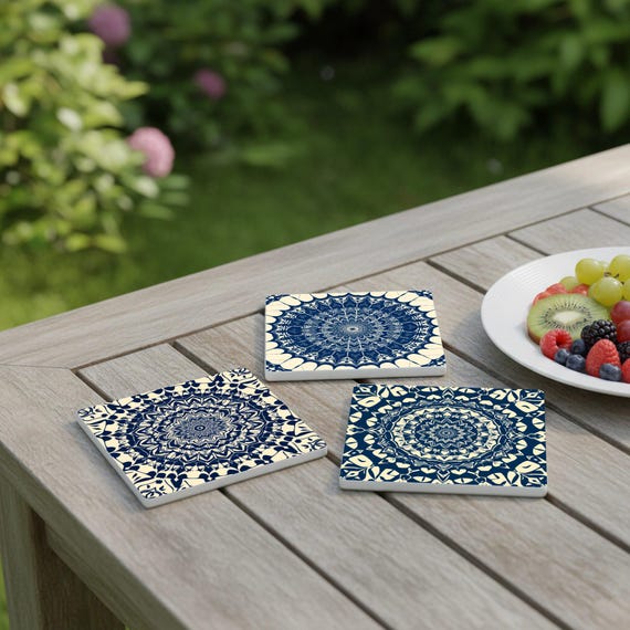Diseño de mandala azul — Posavasos de cerámica y corcho de Cerámicas La Noria