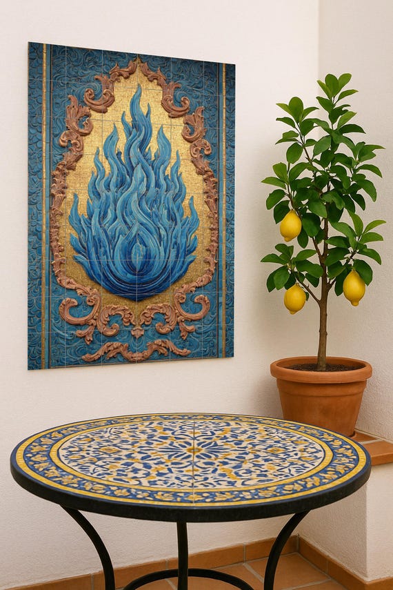 Llama azul sobre mosaico dorado