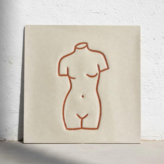 Female Torso minimalista