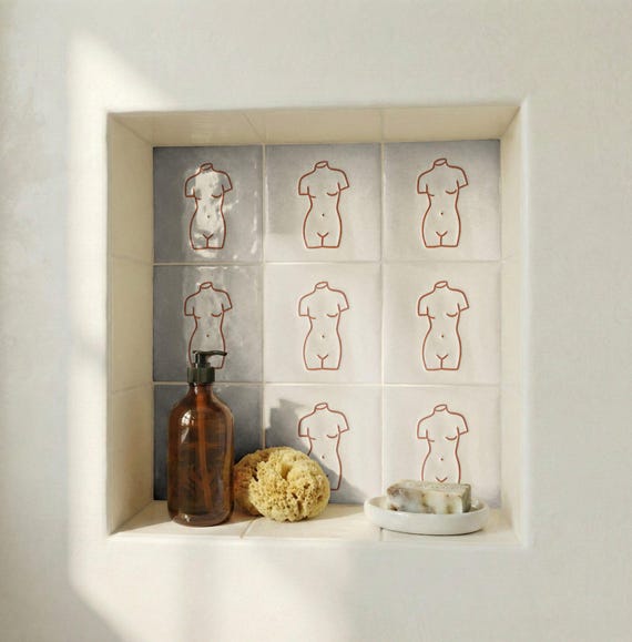 Female Torso minimalista — vista 3