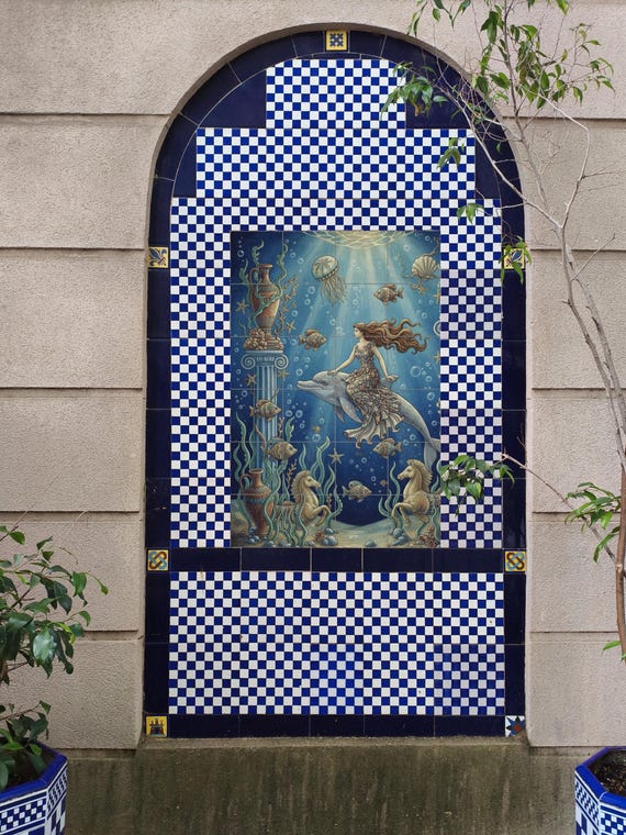 Mural de cerámica "Diosa del Océano y Delfín" — vista 4
