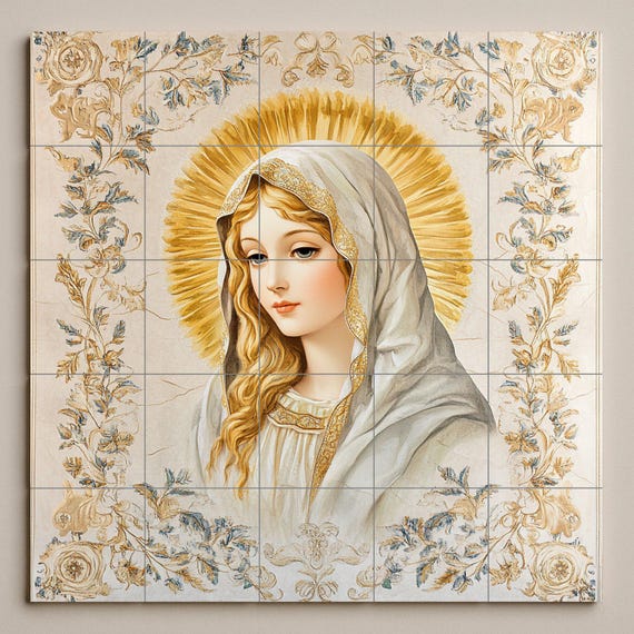 Mural de pared de cerámica de la Virgen María con halo dorado y adornos flora… — vista 3