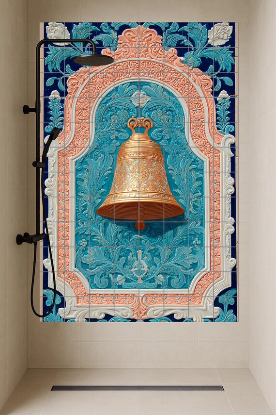Campana Dorada en Arco Ornamental — vista 3