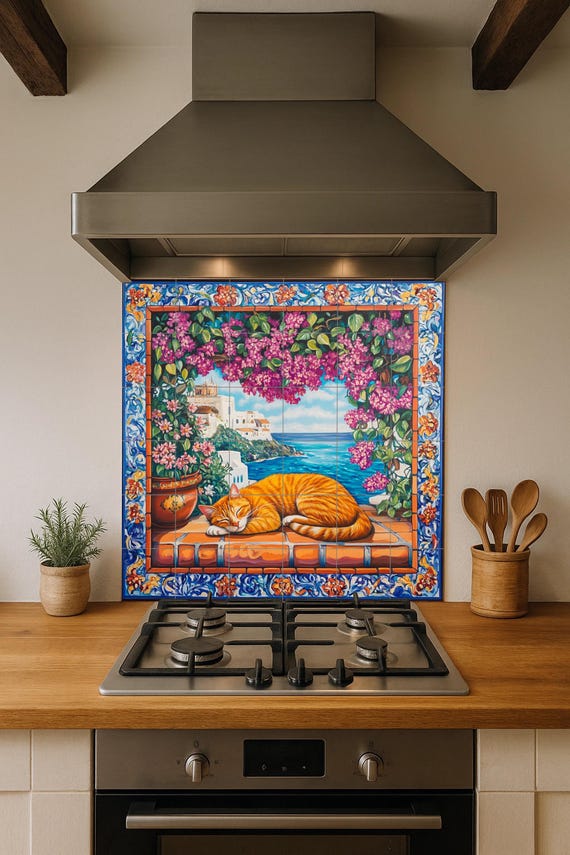 Mural de azulejos de cerámica con gato naranja durmiendo sobre baldosas de te…