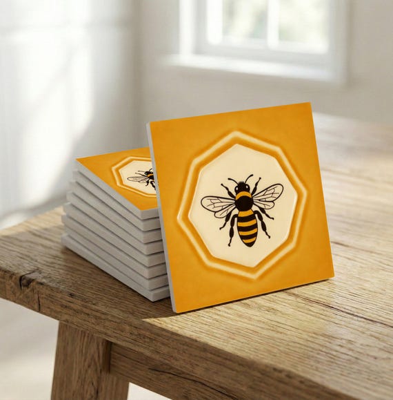 Honey Bee — vista 3