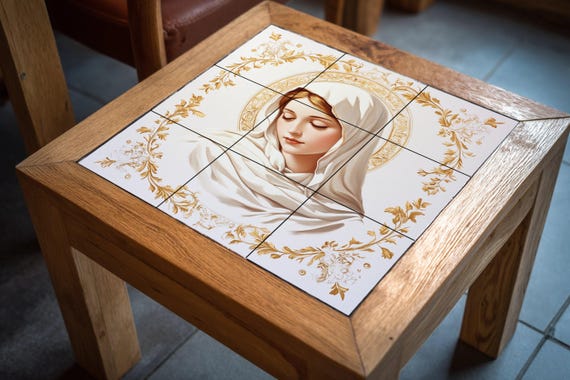 Mural de pared de cerámica de la Virgen María con halo dorado y adornos flora… — Mural cerámico de Cerámicas La Noria