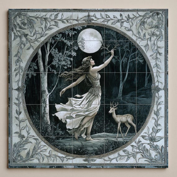 Mural de azulejos cerámicos de la Diosa Mística de la Luna — vista 3